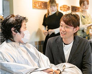 お客様と目の位置を同じにして、お話しします